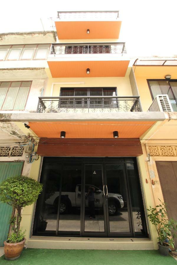 Chaiwat Guesthouse Bangkok Exterior photo